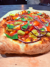 Lade das Bild in den Galerie-Viewer, Ticket für "Klassiker meets Classico" - Flammkuchen-Pizza Event - 06. März 2026