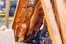 Lade das Bild in den Galerie-Viewer, Ticket für Flammlachs Karfreitag (03.04.2026) in Linkenheim bei Marianne's Flammkuchen (auch to go möglich)