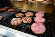 Lade das Bild in den Galerie-Viewer, Ticket für "Marianne's Flammkuchen meets Brath Burger" - 19. Juni & 21. August 2026